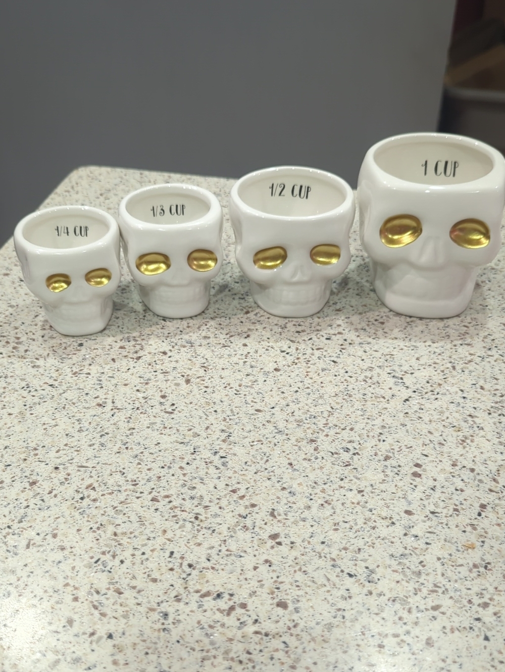 Bakehouse Skeleton Skull‎ Measuring Cups